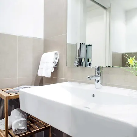 Bas Gracia Apartment